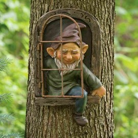 JTZXJJX Elf Out The Door Tree Hugger, Garden Statue Gnome Resin Gnome Figurine, Hanging Garden Gnomes Tree Gnome Decoration for Patio Lawn Ornament (Men)