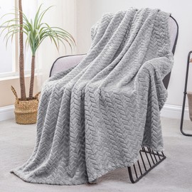 Exclusivo Mezcla Large Flannel Fleece Throw Blanket, 127x178 CM Sofa Throws, Soft Jacquard Weave Leaves Pattern Throws for Sofa, Light Grey Blanket