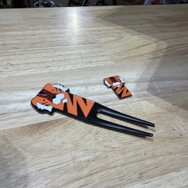 Unbranded Tiger Golf Green Fork Golf Divot Repair Tool Golf Pitchfork & Ball Marker NEW