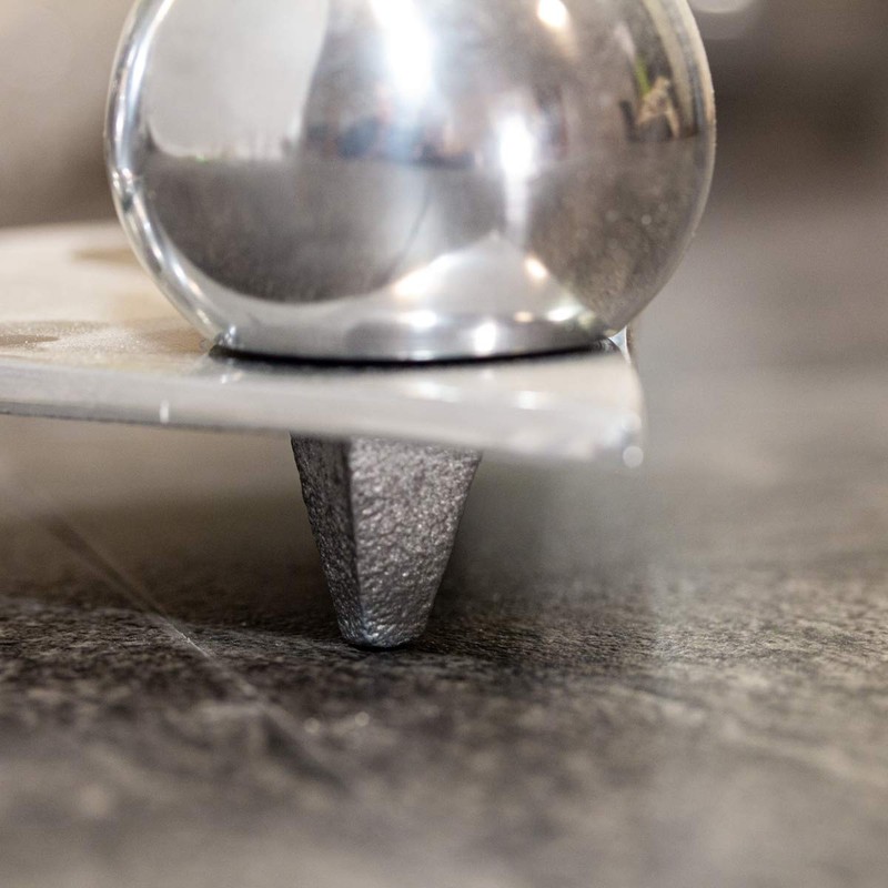 Antikas - Aluminium Vase, Small, Triangle Vase, Decoration