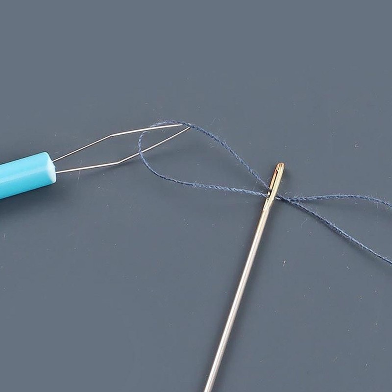YSJCHEBS 4 Pieces Sewing Machine Needle Threader, 2 Pieces Cylindrical