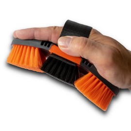Lucfor Horse Brush Flexible Groom Horse Brush Orange | The Cleaning Tool for Horses in the Grooming Box as Accessory with Soft Bristles | Horse Brush for Children and Horse Lovers