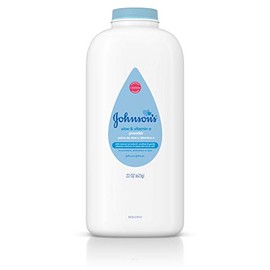 Johnson  Johnson Baby Aloe  Vitamin E Powder -- 22 oz by Johnsons                                                                                     
