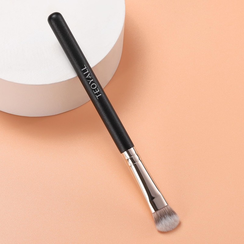 TEOYALL Under-Eye Concealer Brush, Small Flat Angled Synthetic Bristles Flawless
