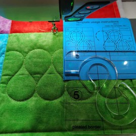 HONEYSEW Free Motion Quilting Template Series 5 with Quilting Frame for Domestic Sewing Machine Ruler (Pleated Border Template)