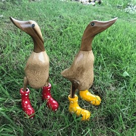 1pc Duck Wearing Boots, Cute Outdoor Animal Statue, Courtyard Garden Decor Ornament, Resin Home Craftcolor: Red, size: 5*11cm