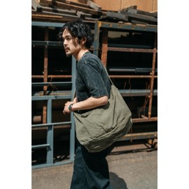 Rename RSH22032 Washed Canvas Shoulder Bag with Adjuster Belt