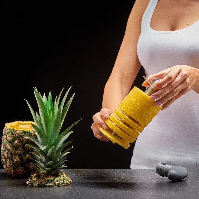 Lurch Peeling and slicing pineapple Stainless Steel Pineapple Cutter on