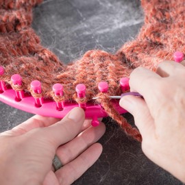 Relaxdays Knitting Ring Set, 4 Knitting Frames, Knitting Set Children & Adults, Hat & Scarf, Diameter 28 cm, 24 cm, 19 cm, 14 cm, Colourful