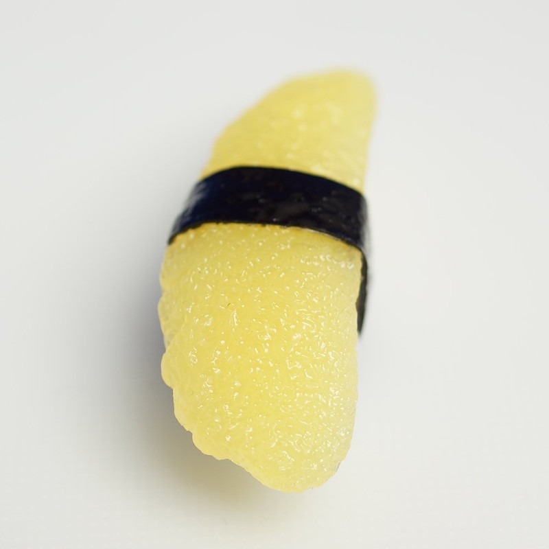 FLAVORBOX Kazunoko Nigiri - Food Sample Sushi Magnet