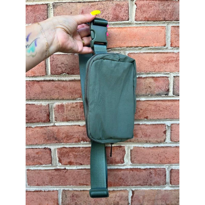 Original 50" Long Strap Iris Crossbody Bag:_Moo print (black/white)