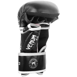 Venum Unisex Adult Challenger 3.0 - Black/White, Large/X-Large