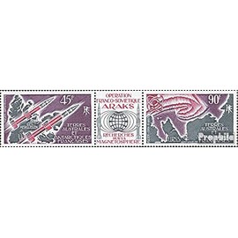 Französ. Areas Antarctica 96-97 triple strip (complete.issue.) unmounted mint/never hinged ** MNH 1975 Erdmagnetfeld (Stamps for collectors) Space