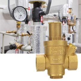 Brass Pressure Regulator, DN15 1/2 Thread, Adjustable Water Pressure Regulator, Water Pressure Regulator, Control Valve, Piston Structure, 1.6 MPa, 3.3 x 2.6 Inch