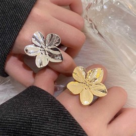 Xmsrn Vintage Metal Flower Knuckle Ring Gold Large Flower Finger Ring Punk Flower Ring Boho Flower Hand Ring Exaggerated Open Flower Ring Statement Open Ring for Women