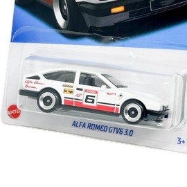 HotWheels Alfa Romeo GTV6 3.0 (Blanco) 2023 Retro Racers