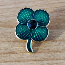 best badge St Patrick's Day Shamrock Pin Badge Lucky Four Leaf Clover Brooch