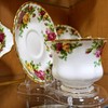 Hipiwe Acrylic Tea Cup Saucer Display Stands Clear Dinnerware Display