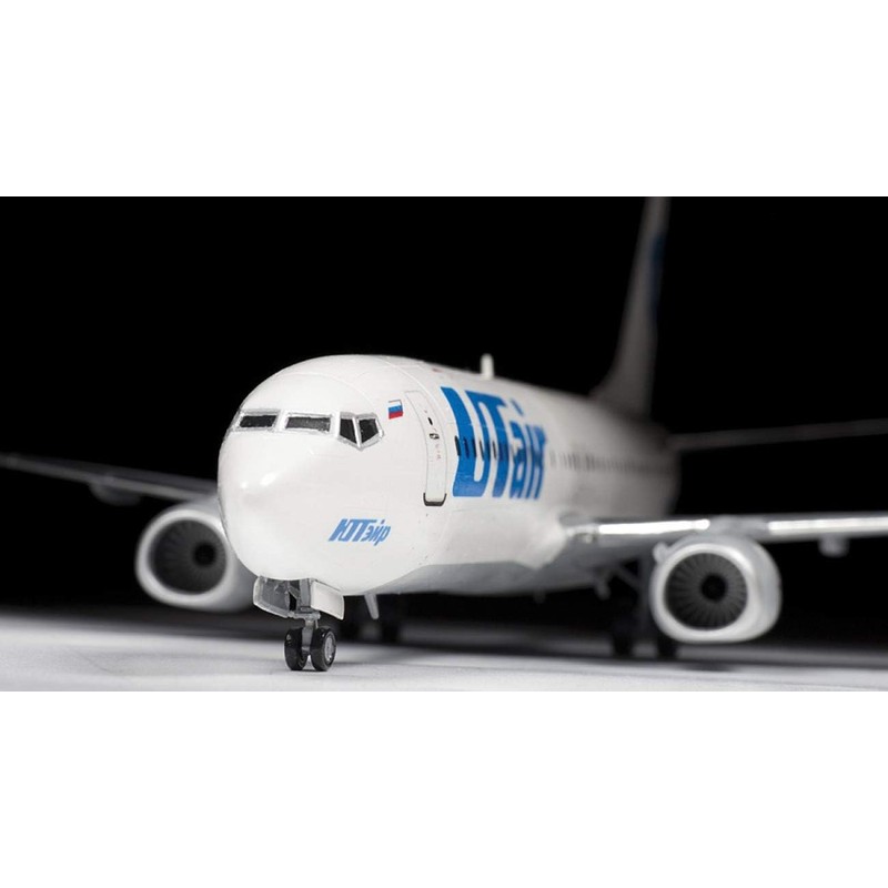 Zvezda 1/144 Boeing 737-800 UT-Air # 7019