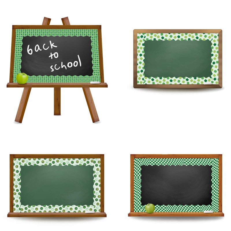 Whaline 82Ft Boho St Patrick's Day Bulletin Board Borders Green