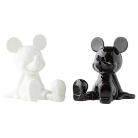 enesco 6003748 Mickey Black & White Salt and Pepper Set