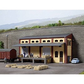 Auhagen 11436 – Warehouse Half Relay, Model Railway Accessories