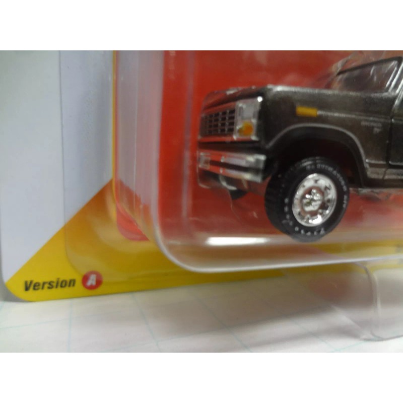 Racing Champions Mint 1980 Ford Bronco Titanium Pearl 1:64 -