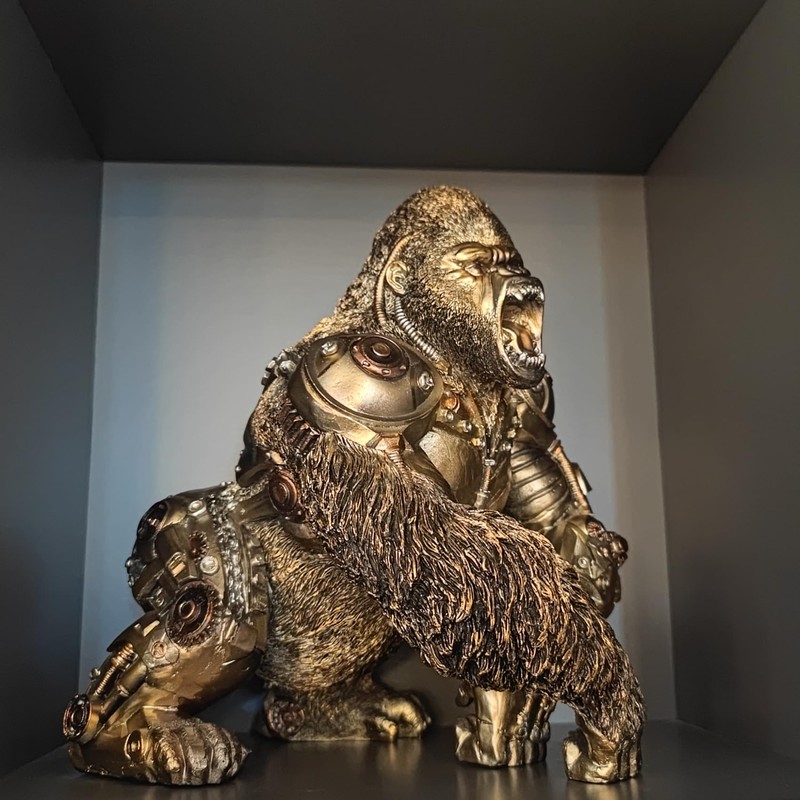 GENUINQ Steampunk Angry Gorilla Statue Fighting King Kong Hand Painted