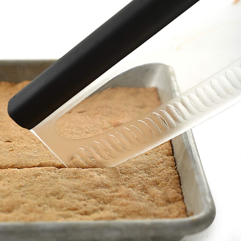 Norpro 5690 Grip-EZ Pizza/Dessert Slicer with Scallops