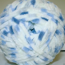 James C Brett Flutterby Chunky Knitting Wool / Yarn 100g - B13