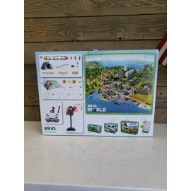 BRIO [NEW] Brio World Wooden Railway Starter Set #33773