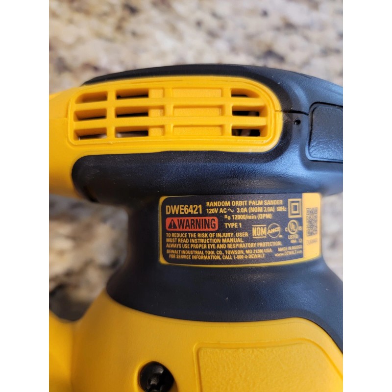 DEWALT Shop Vacuum Adapter For Dewalt 6421 & 6423 Random