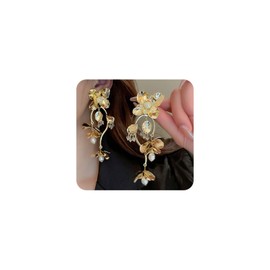 Chunky Gold Flower Pearl Dangling Earrings for Women, Exaggerated Retro Floral Statement Drop Dangle Earrings,Trendy Party Banquet Jewelry Accessories Gifts(Gold)