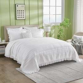 SHALALA Ruffle Quilt Solid Stripe, 3PCS Queen Bedding Set, Pre-Washed Elegant Clip Fabric with Channel Quilting Ruffle Edges Shabby Chic Ultra-Soft Bedspread (White, Full)