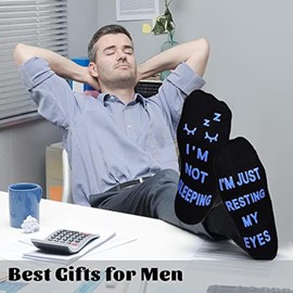 Dekzked Mens Calf-length Socks 6-11,I'M NOT SLEEPING, I'M JUST RESTING MY EYES Socks, Novelty Gift for Men Dad Father Husband Grandpa (One Size, Blue-Eyelash)