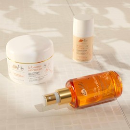 Daylily Set für Frauen Beauty | Mutter-Nachtlicht-Öl 100 ml + Deo Caresse 50 ml + cremiger Balsam 200 ml | korrigiert & beruhigt | Anti-Dehnungsstreifen & Anti-Transpirant | Vegan & Cruelty Free |