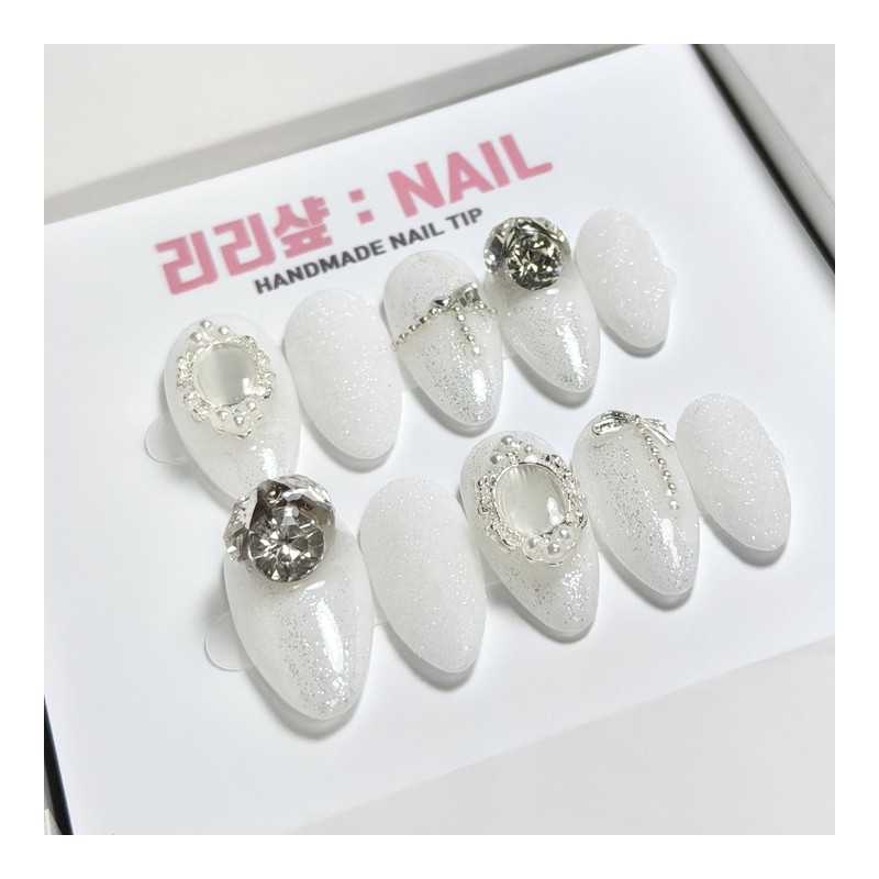 Pure White Sulwha Handmade Nail Tips - Short Oval /