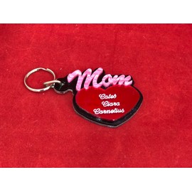 MIRROR MANIA Mom with heart Key Chain Custom Name Engraved Free keychain keyring Name