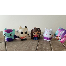 Spin Master NWT GABBY'S DOLLHOUSE WATER SQUIRTERS SET OF FOUR TOYS