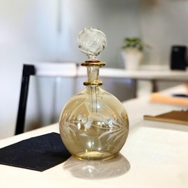 Les Trois Pyramides Gold perfume Bottle with 14 K Gold lining | Green Fragrance Bottle | Refillable Perfume Glass Bottle | Blown Glass Bottles for essential oils | Egyptian Glass Art | Decorative