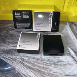 Mary Kay Mini Compact With Mirror.   NIB.  Holds  Eyeshadows Or Blush. Black