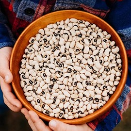 California Blackeye No. 5 Cowpea - 4oz Bulk (~425 Seeds) - Heirloom Variety, USA-Grown, Non-GMO Vegetable Cow/Southern/Field Pea Seeds for Planting Outdoors in a Home Garden, Thresh Seed Company
