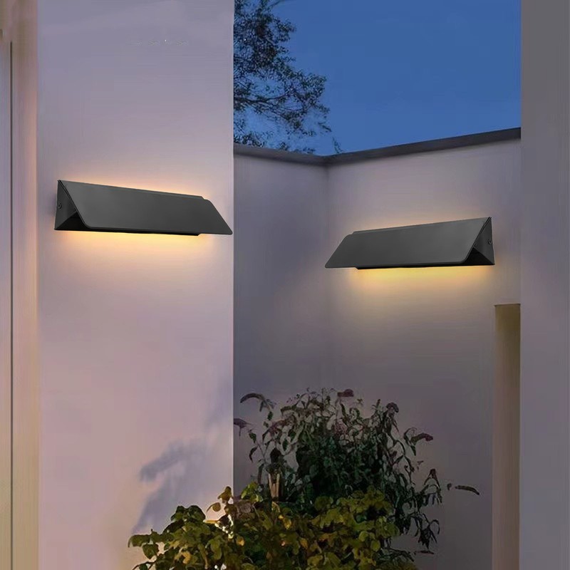 Black Indoor Wall Lights Warm Lighting 3000K Wall Mount Light