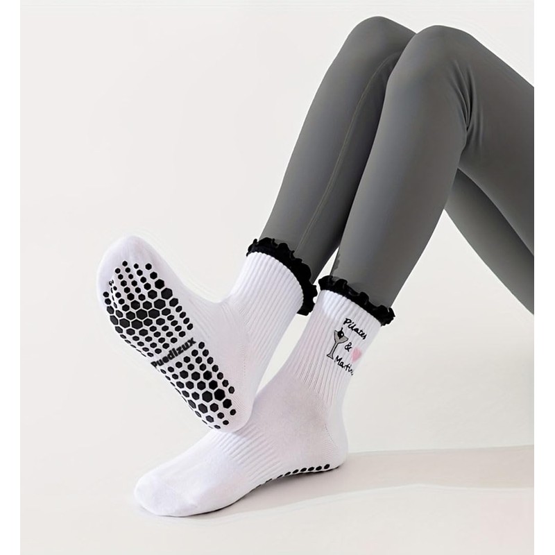 Puedizux Women Cute Pilates Socks Grip Crew Yoga Socks Ruffle