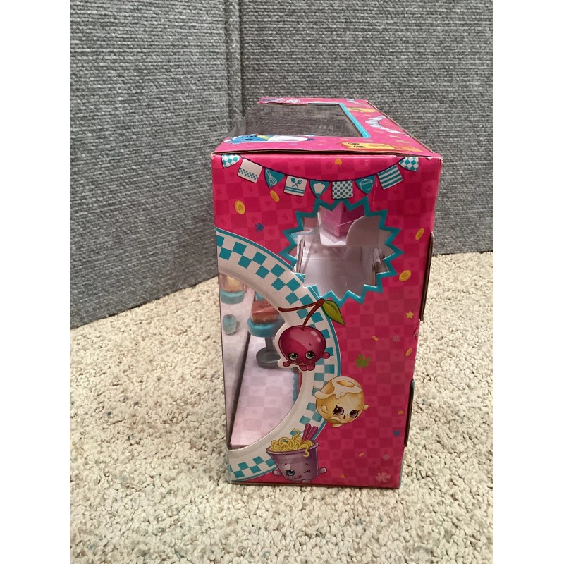 Shopkins Chef Club Hot Spot Kitchen Dolls Microwave Fun Play
