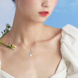 YAFEINI Mother and Daughter Necklace 925 Sterling Silver Mum Pictures Photo Locket Heart Necklace Pendant Necklace Jewellery Gifts for Mum, Sterling Silver, Moonstone