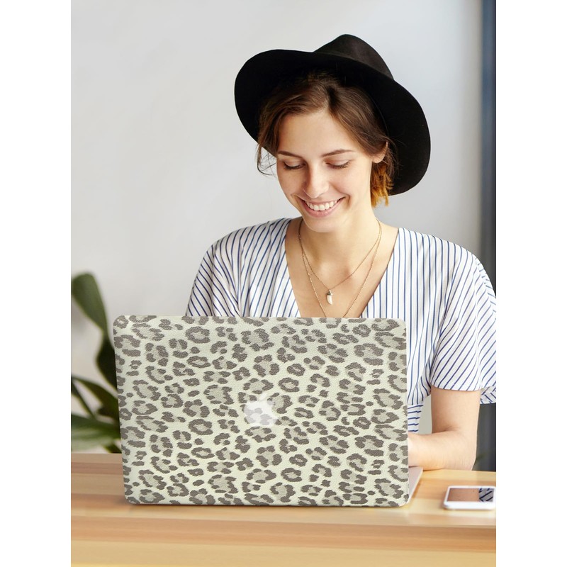 Seorsok Compatible with MacBook Pro 16 inch Case 2024-2021 M4