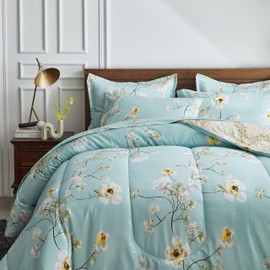 Joyreap 7 Piece Bed in a Bag King, Aqua Floral Elegant Design, Smooth Soft Microfiber Comforter Set (1 Comforter, 2 Pillow Shams, 1 Flat Sheet, 1 Fitted Sheet, 2 Pillowcases)