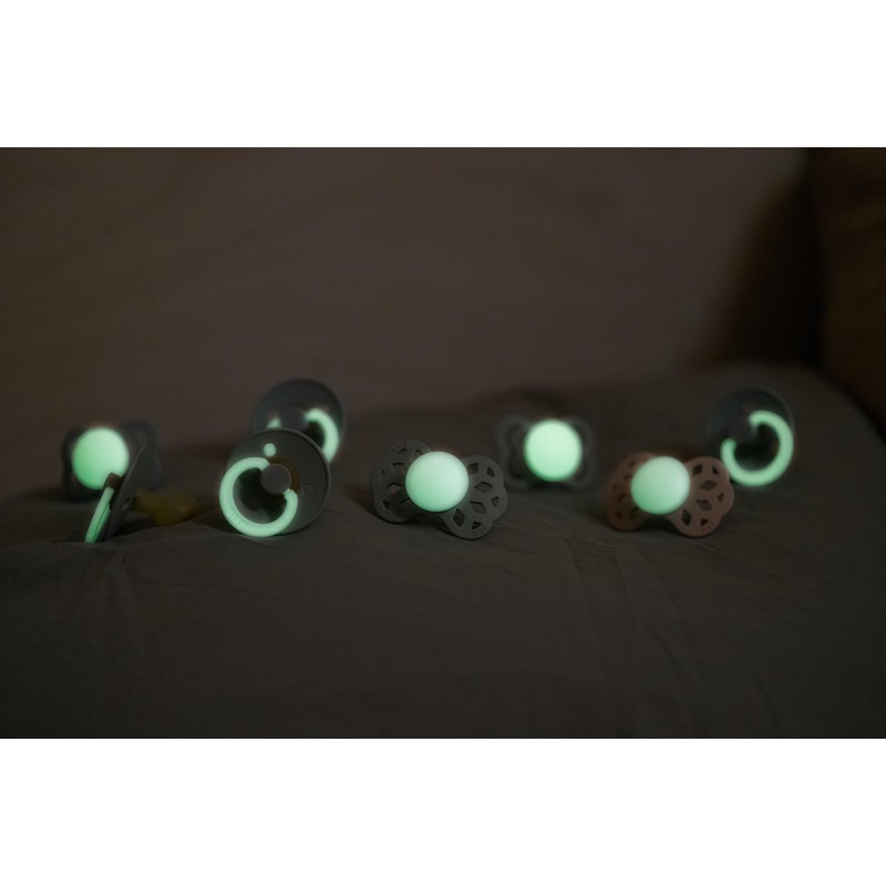 BIBS Colour Glow 2 Pack BPA Free Glow in the