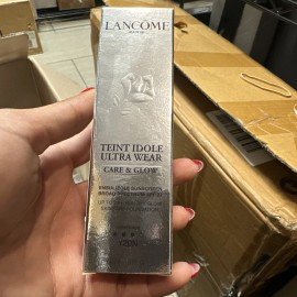 Lancôme $57 Lancôme Ultra Wear Care & Glow Serum Foundation in 120N 1Fl oz Expired